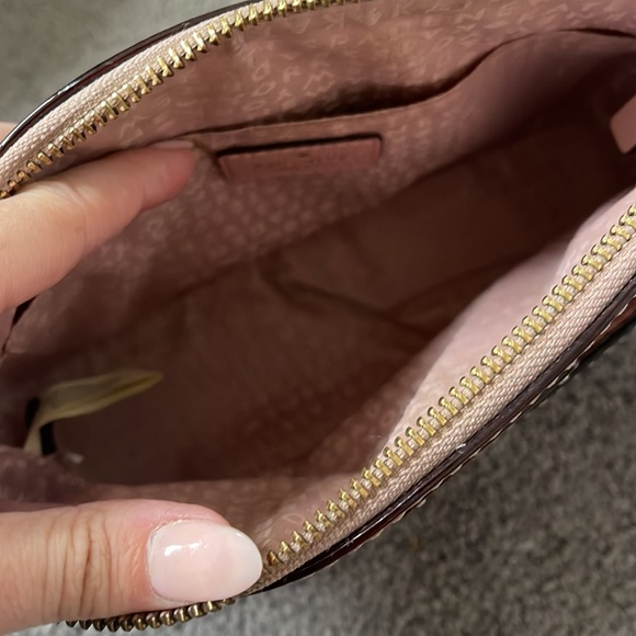 Purse - Picture 2 of 2